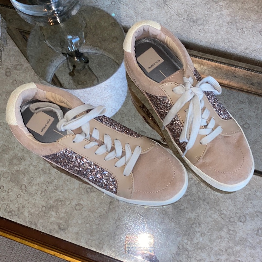 Pink sparkly dolce vita